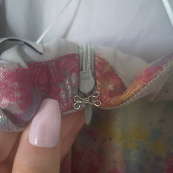 Flattering Teri Jon by Rickie Freeman Silver & Colourful Dress Size 12 - Picture 13 of 16